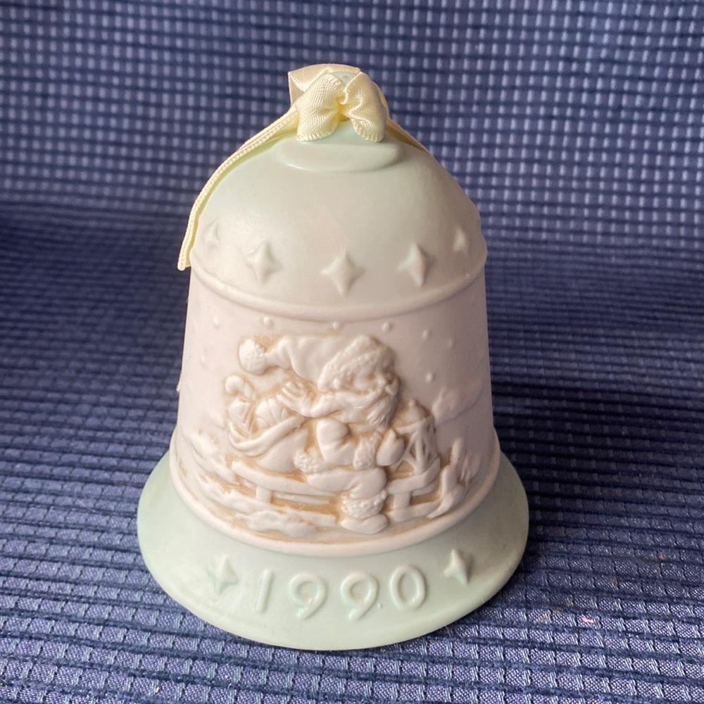 Jefferson Mint Collection Limited Edition 1990 Jasperware Bell